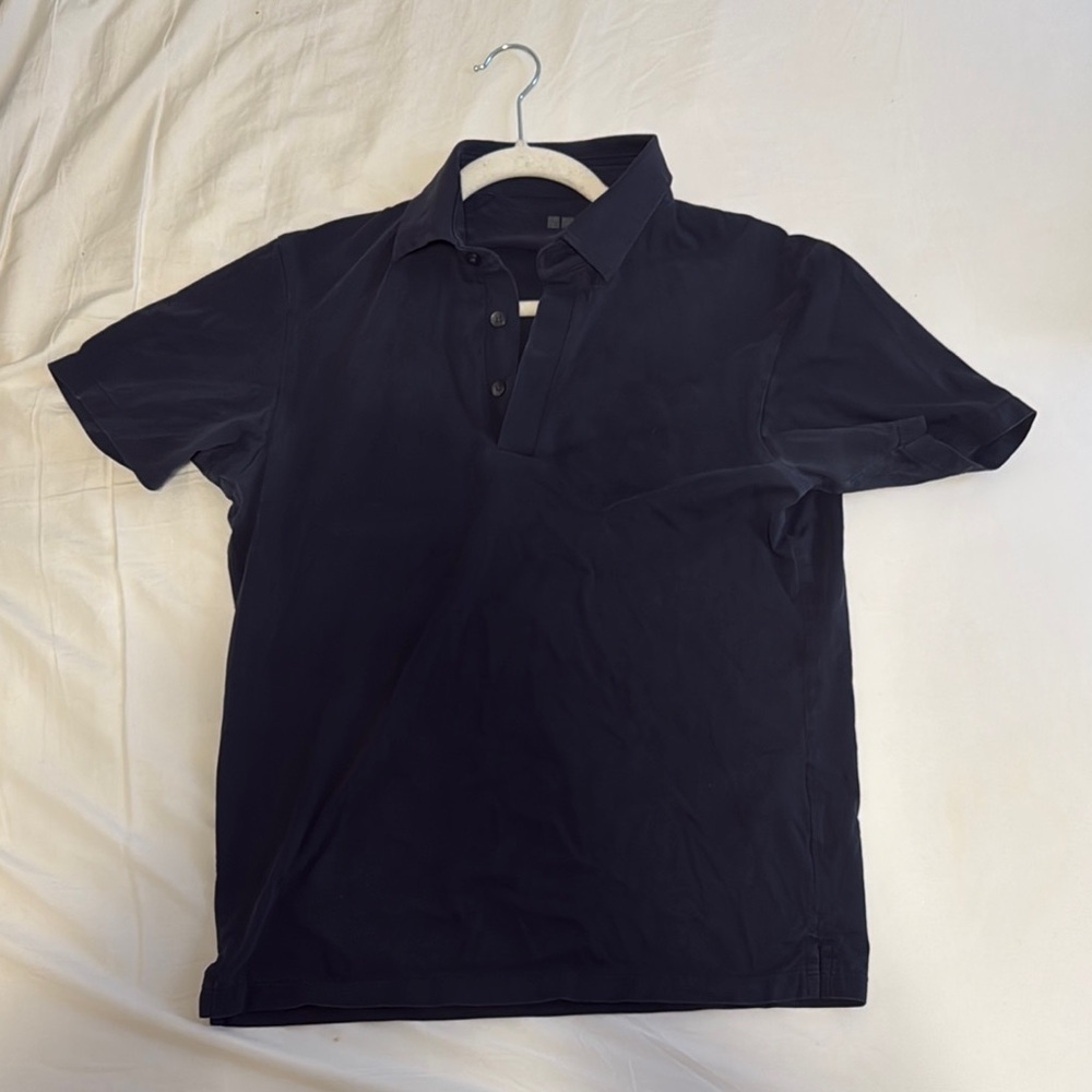 Uniqlo Men's Black Polo Shirt